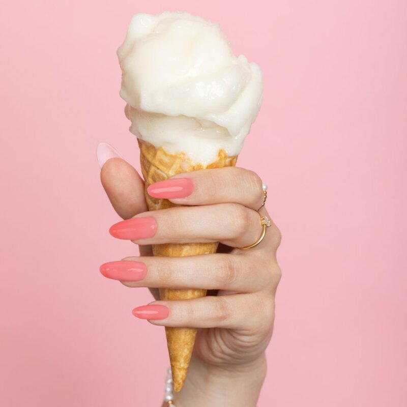 Gelpolish Citrus Twist model shot